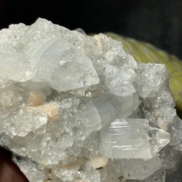 Raw crystal- APOPHYLLITE W/ STILIBITE extra thick/. 4”x3”x2” - Picture 6 of 7